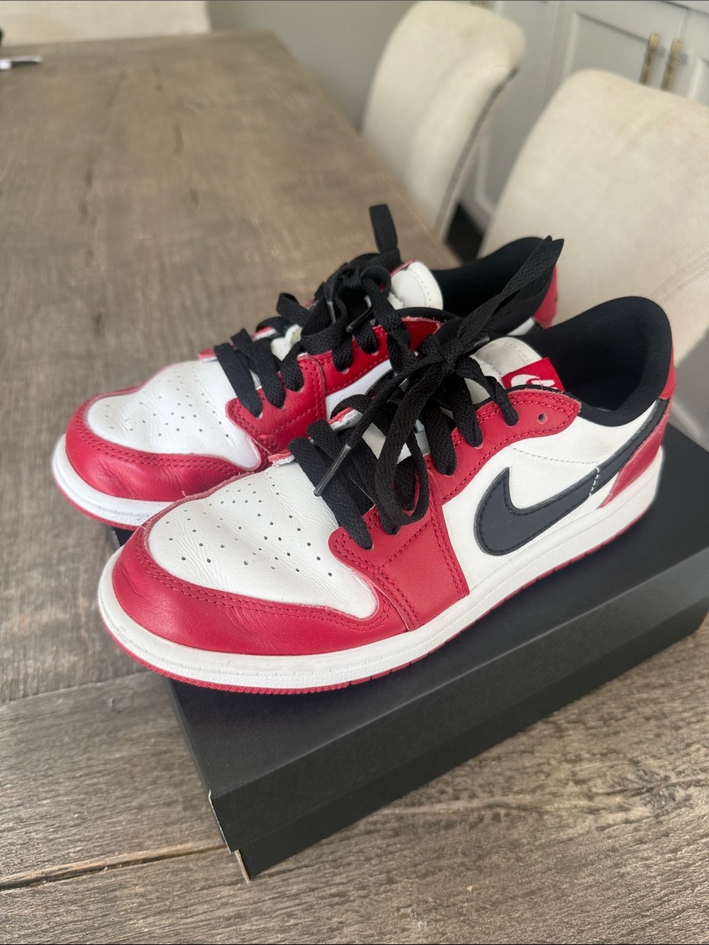 Jordan 1 Retro Low OG- size 3Y